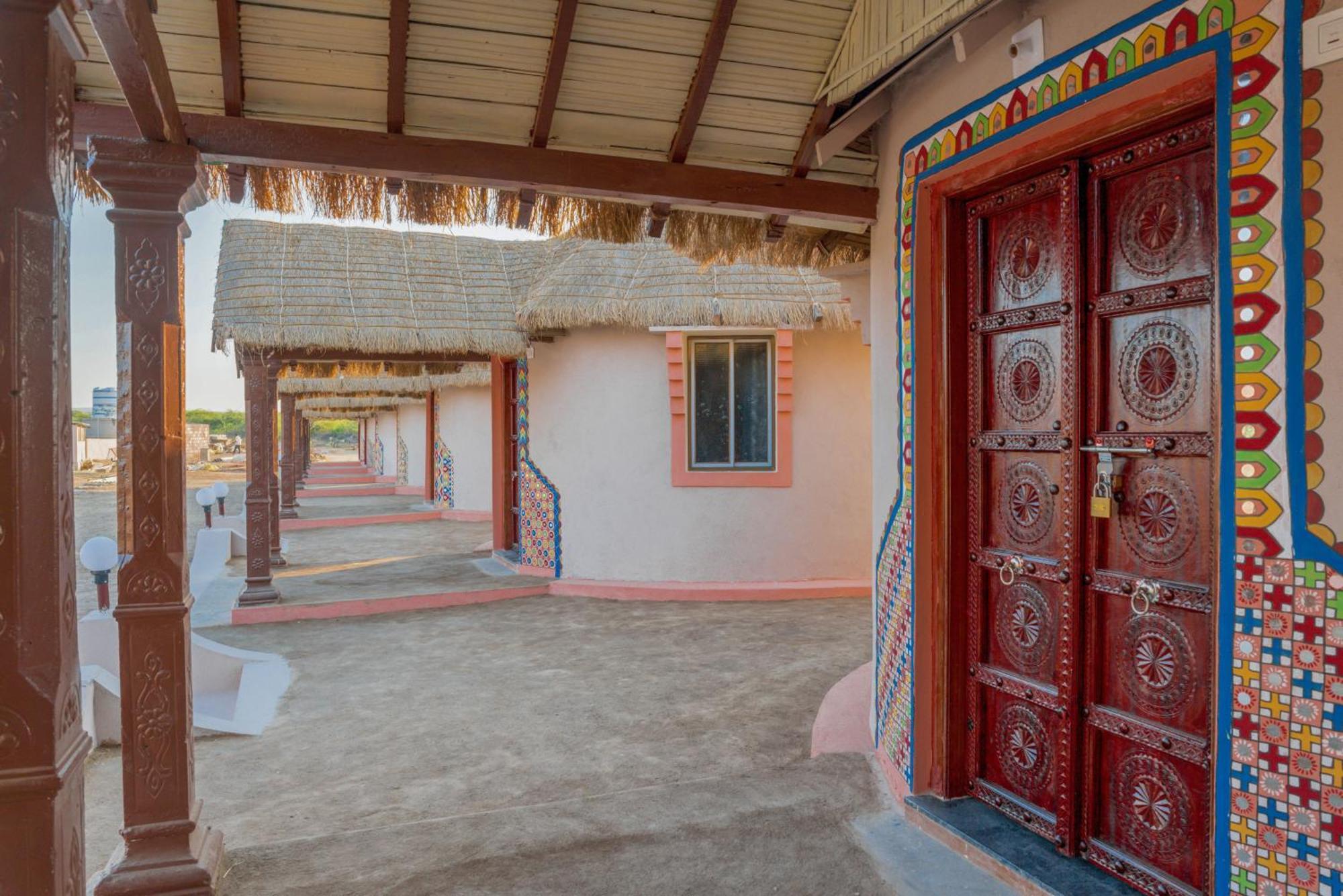 Dholavira Village Resort Exterior photo